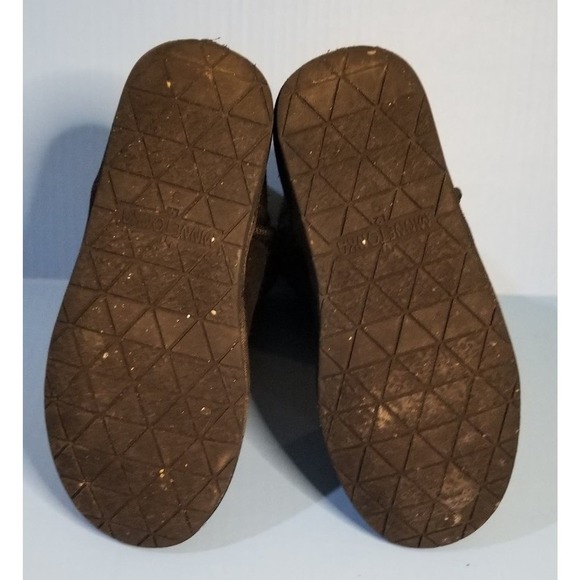 MINNETONKA WOMEN'S KNIT BOOTS - Picture 8 of 10